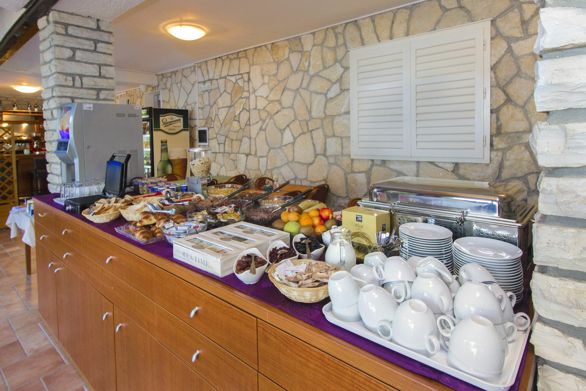 Hotel Plava Laguna Tisno Exterior photo