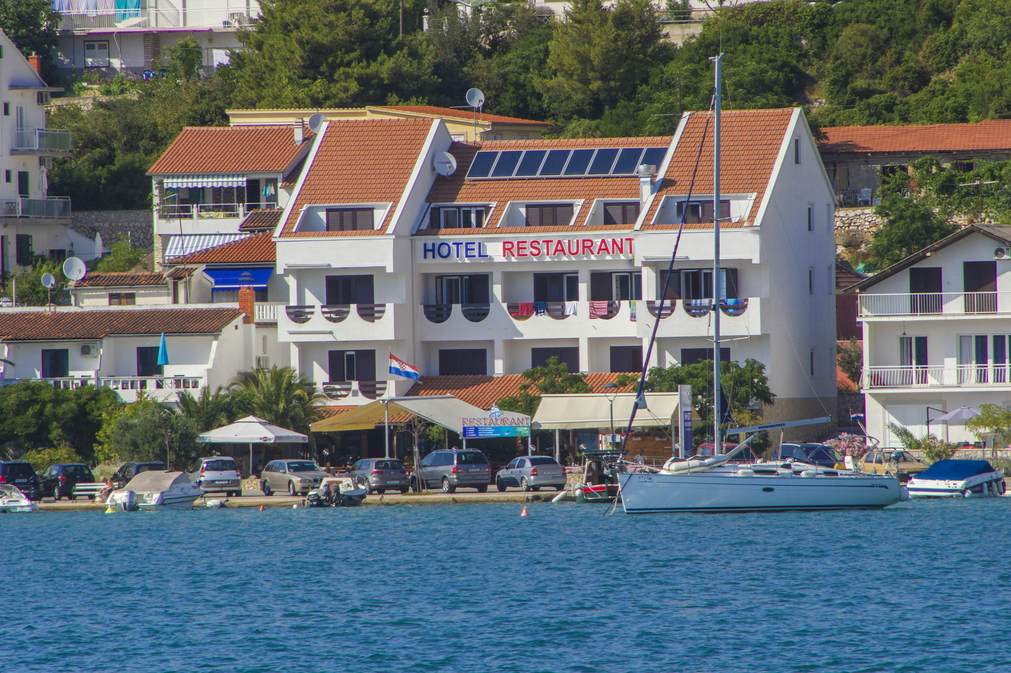Hotel Plava Laguna Tisno Exterior photo